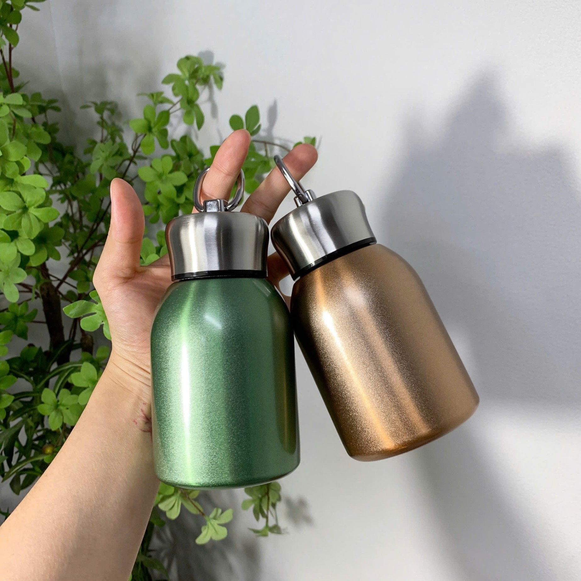 [60] Bình Giữ Nhiệt BOM Mini Nắp Móc Khoá