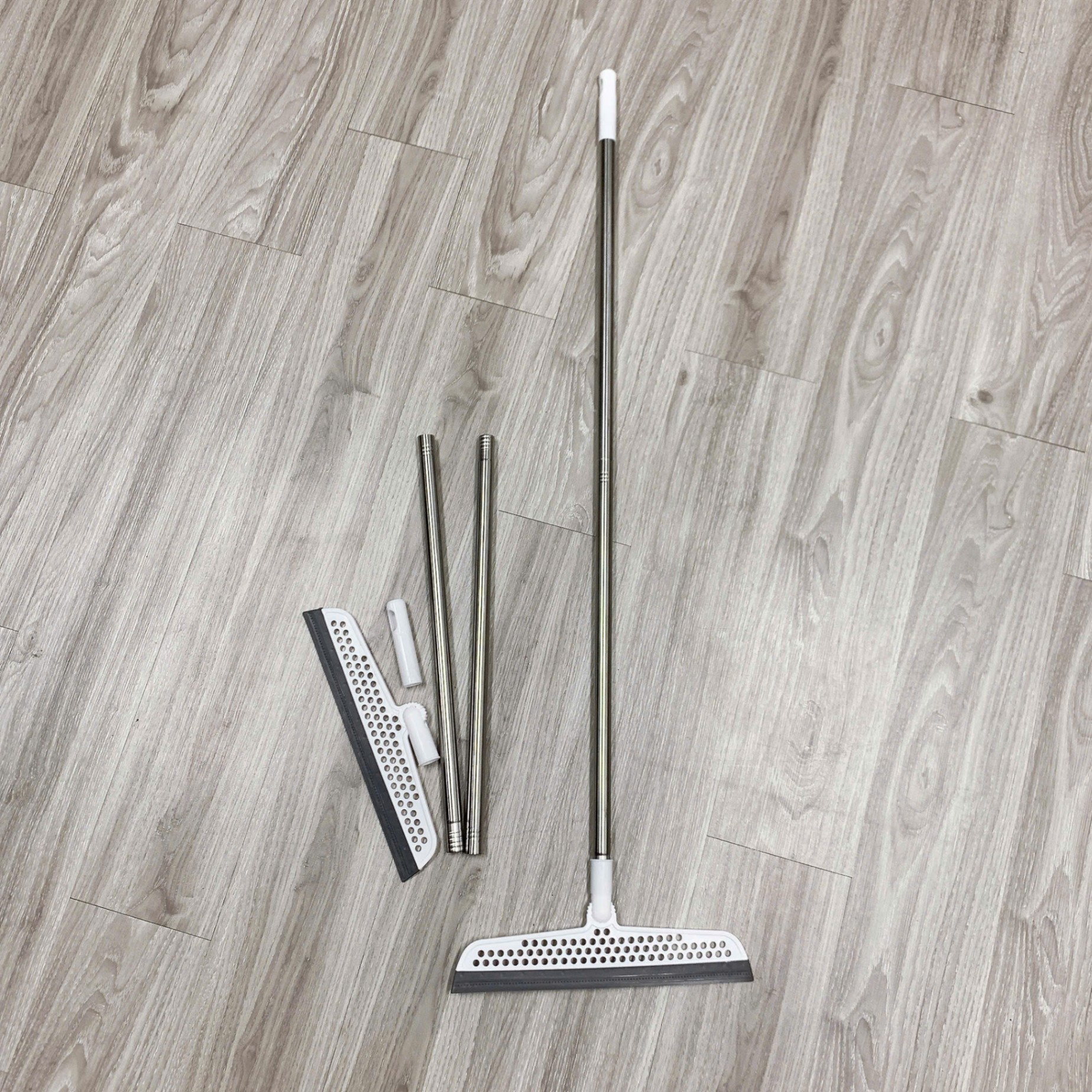 [100] Cây Gạt Nước Trắng Xám 103cm