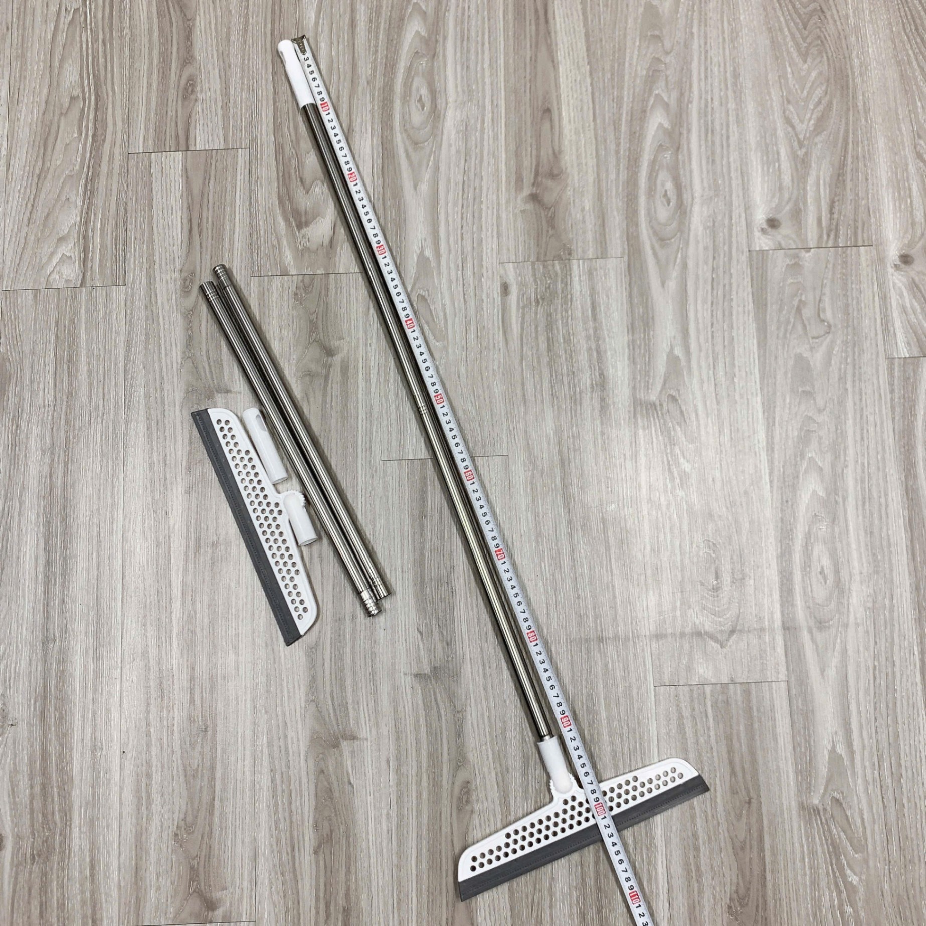 [100] Cây Gạt Nước Trắng Xám 103cm