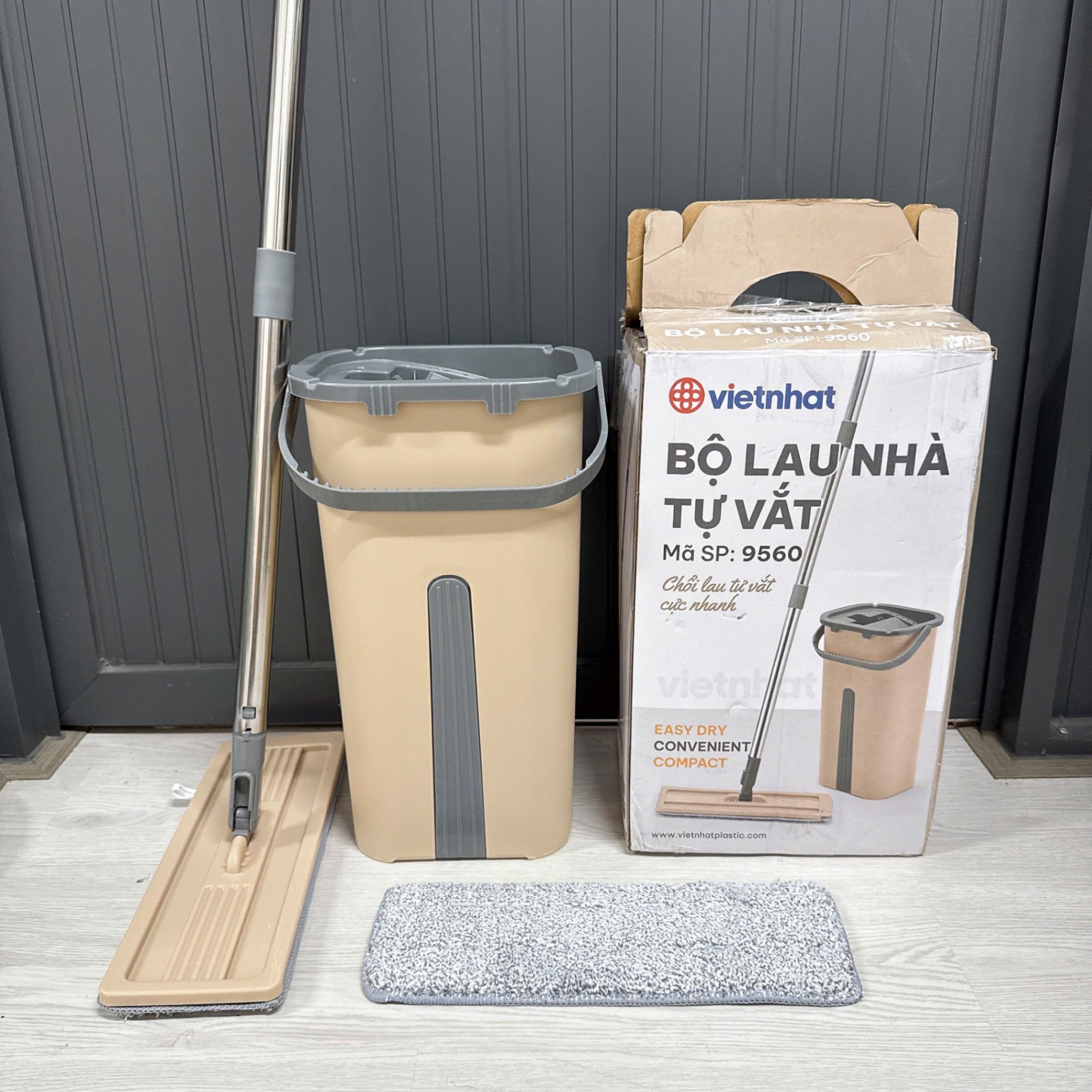 [1] Bộ Lau Nhà Tự Vắt 9560