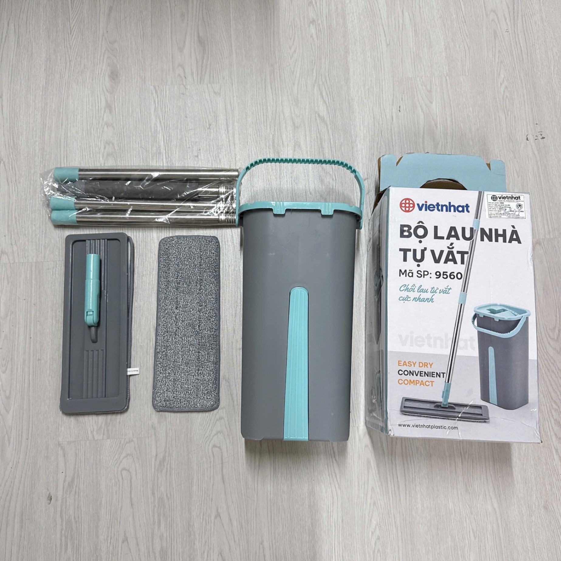 [1] Bộ Lau Nhà Tự Vắt 9560