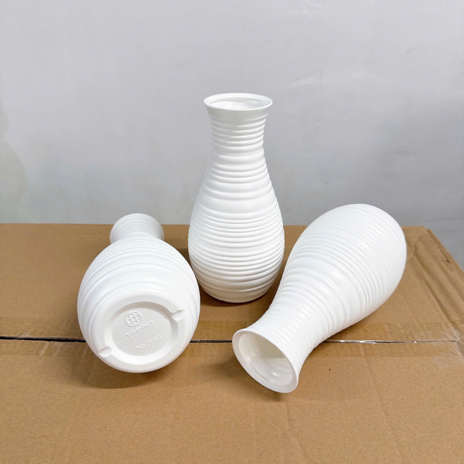 [40] Bình Cắm Hoa Xoắn 0093