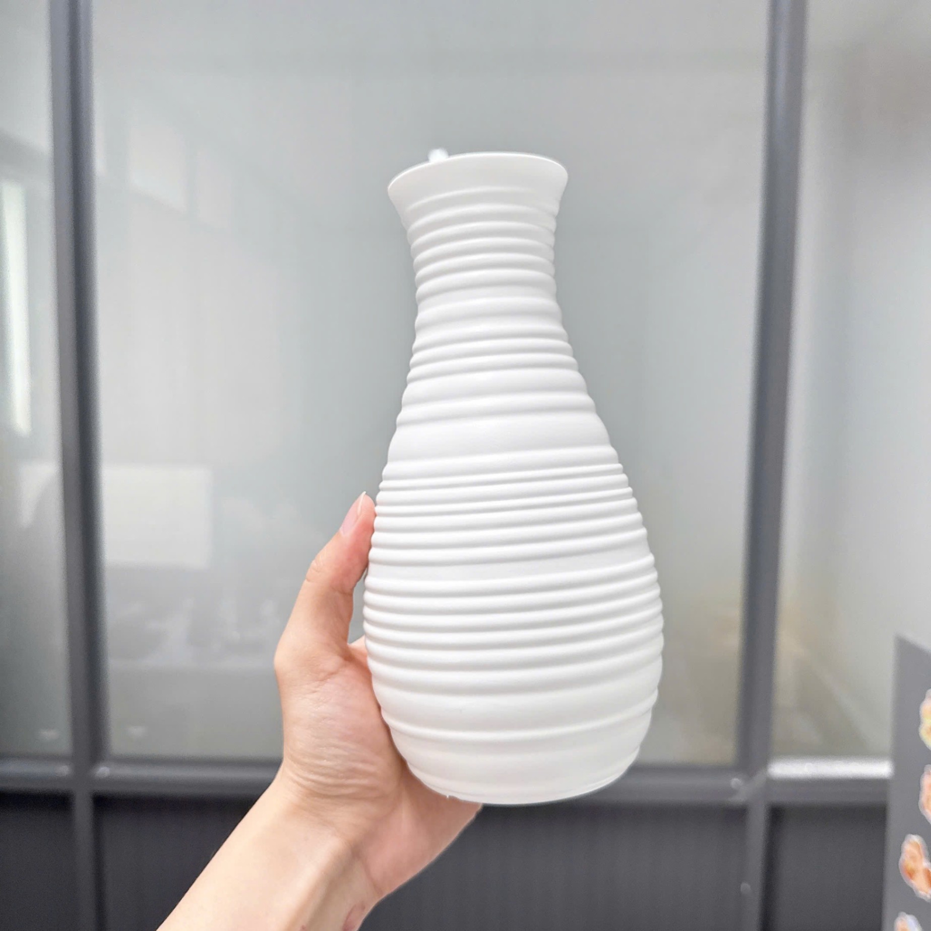 [40] Bình Cắm Hoa Xoắn 0093