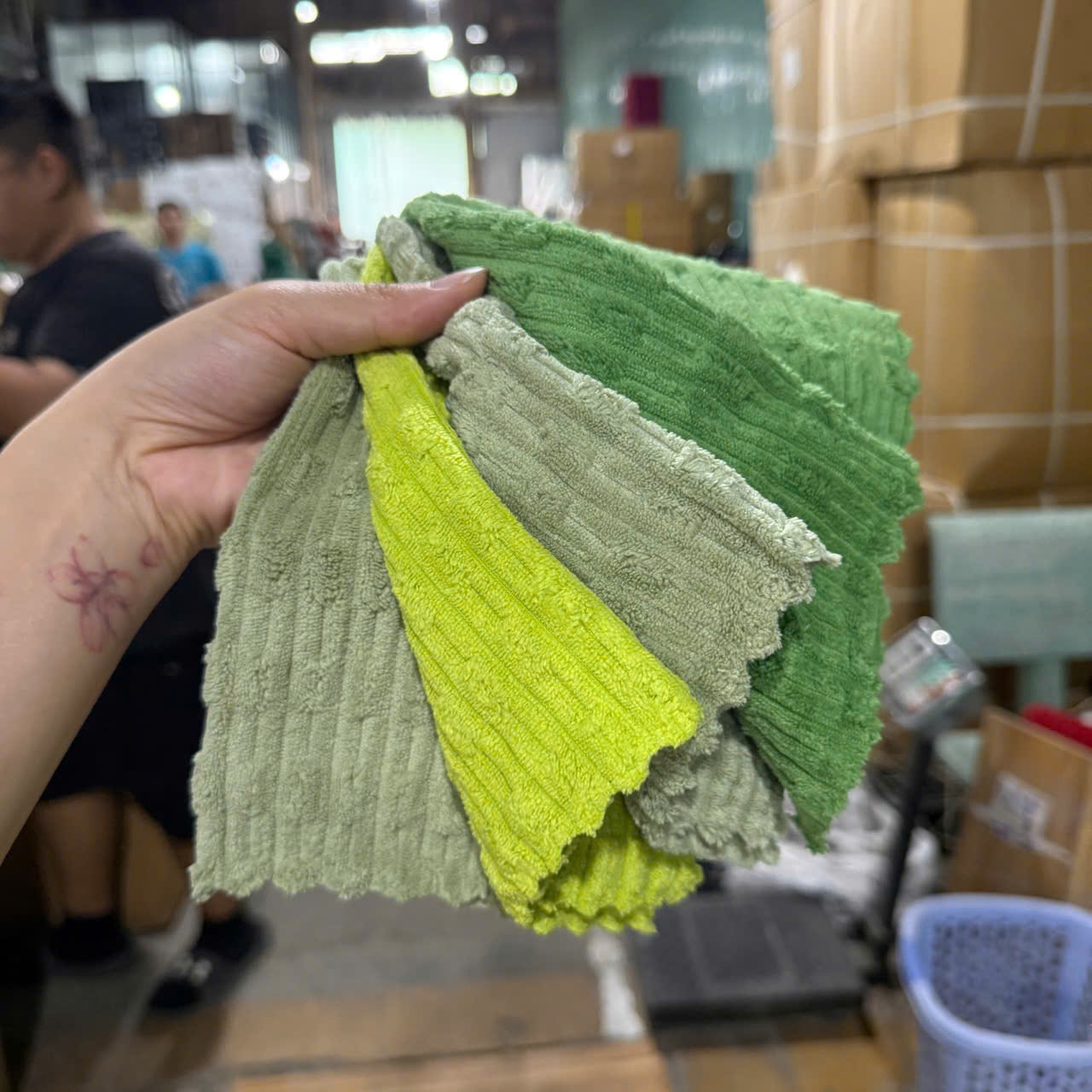 [300] Set 4 Khăn Đa Năng Quả Bơ