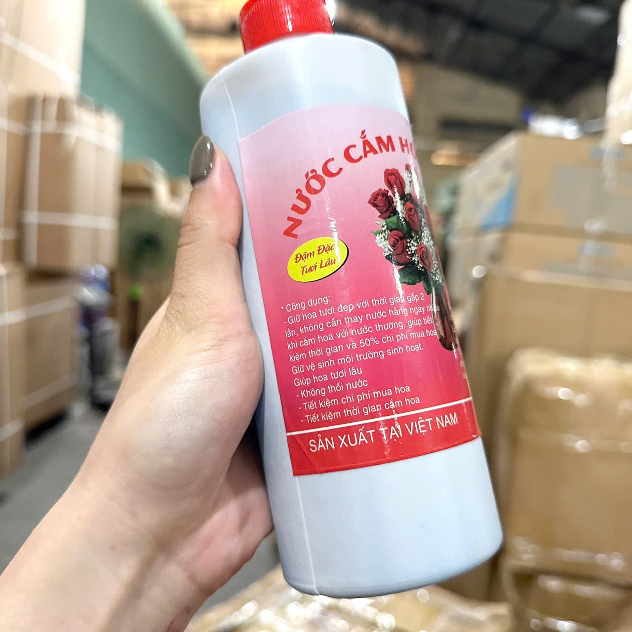 [100] Nước Cắm Hoa Bốn Mùa 500ml