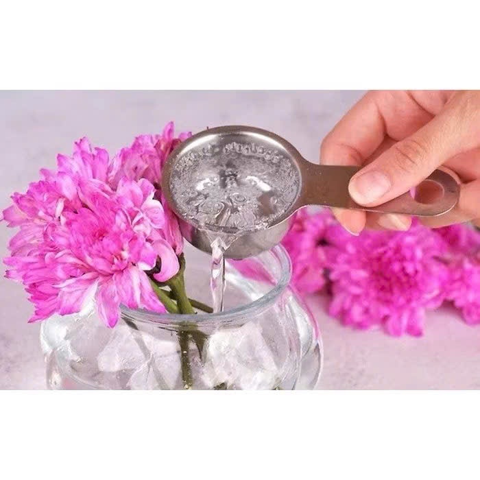 [100] Nước Cắm Hoa Bốn Mùa 500ml