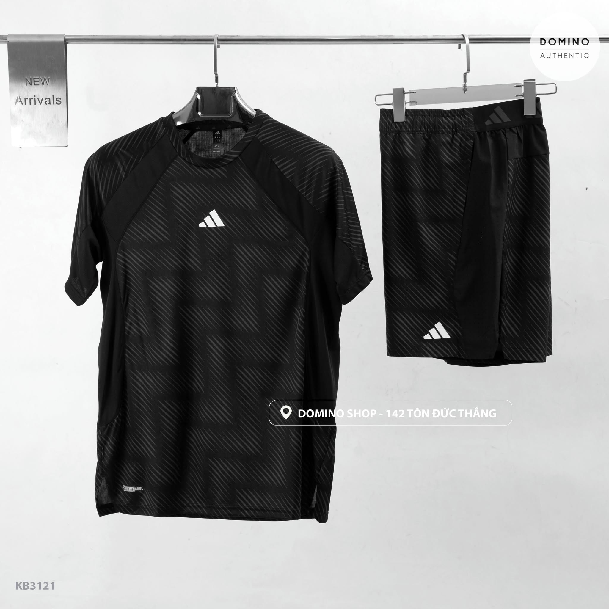 ADIDAS TECH APPAREL SPORTSWEAR FIFA WORLD CUP 26™ BLACK -TÚI KHOÁ- KB3121 - KB3123