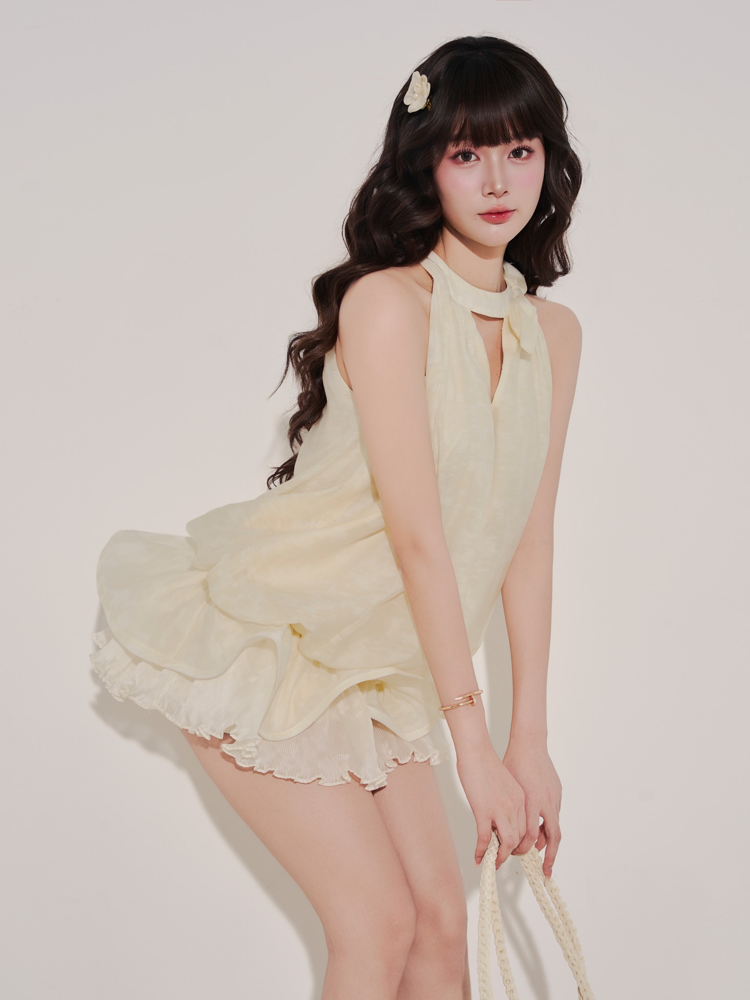 DAM TƠ YẾM NƠ CỔ