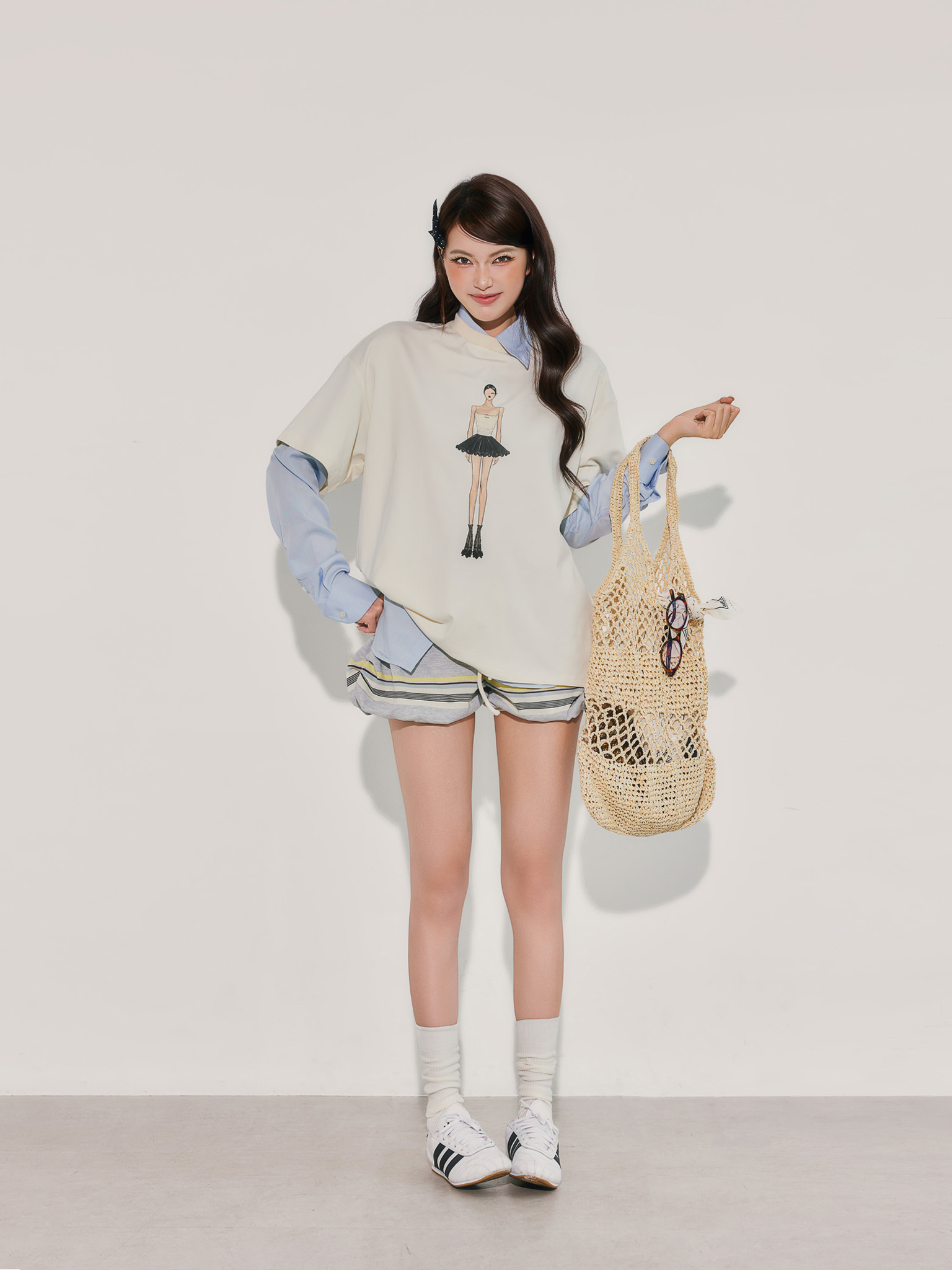 AT IN WOMAN