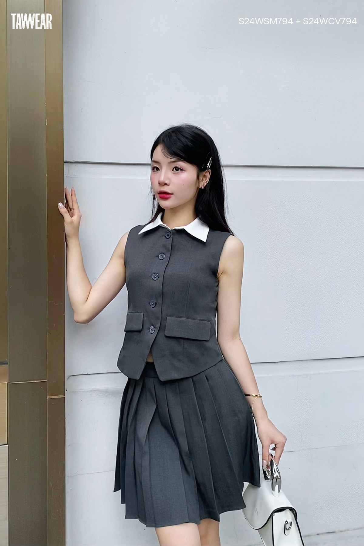 Bộ Áo Gile Phối Chân Váy Xếp Ly CV794SM794