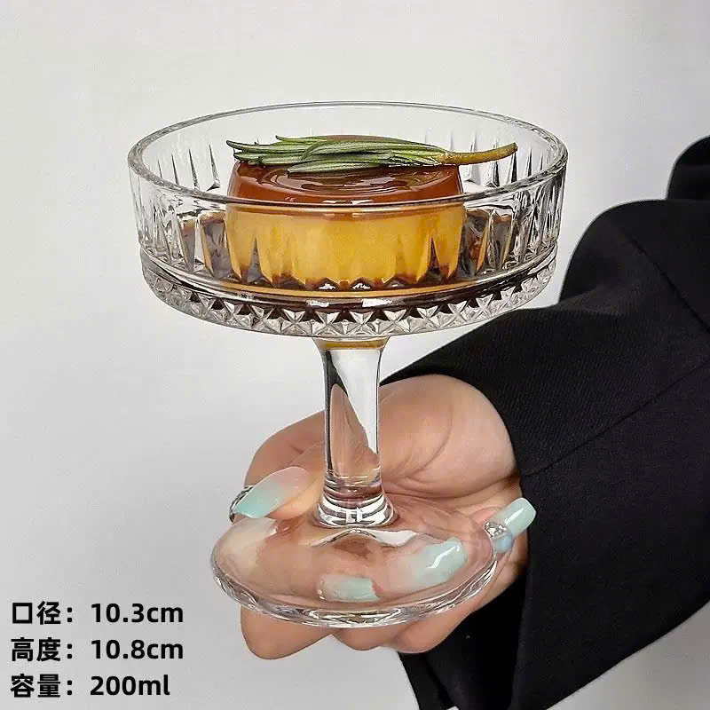Ly thạch thuỷ tinh lục giác mẫu cao 10.8cm