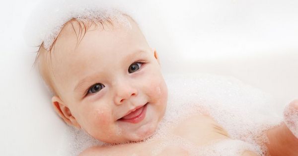 Mách bạn cách chọn sữa tắm cho bé tốt nhất