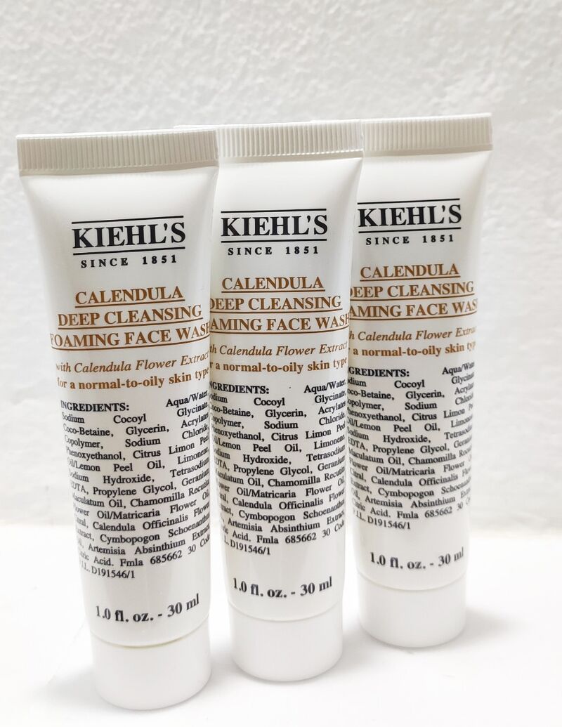 Sữa rửa mặt Kiehl's Calendula Mỹ 30ml trắng