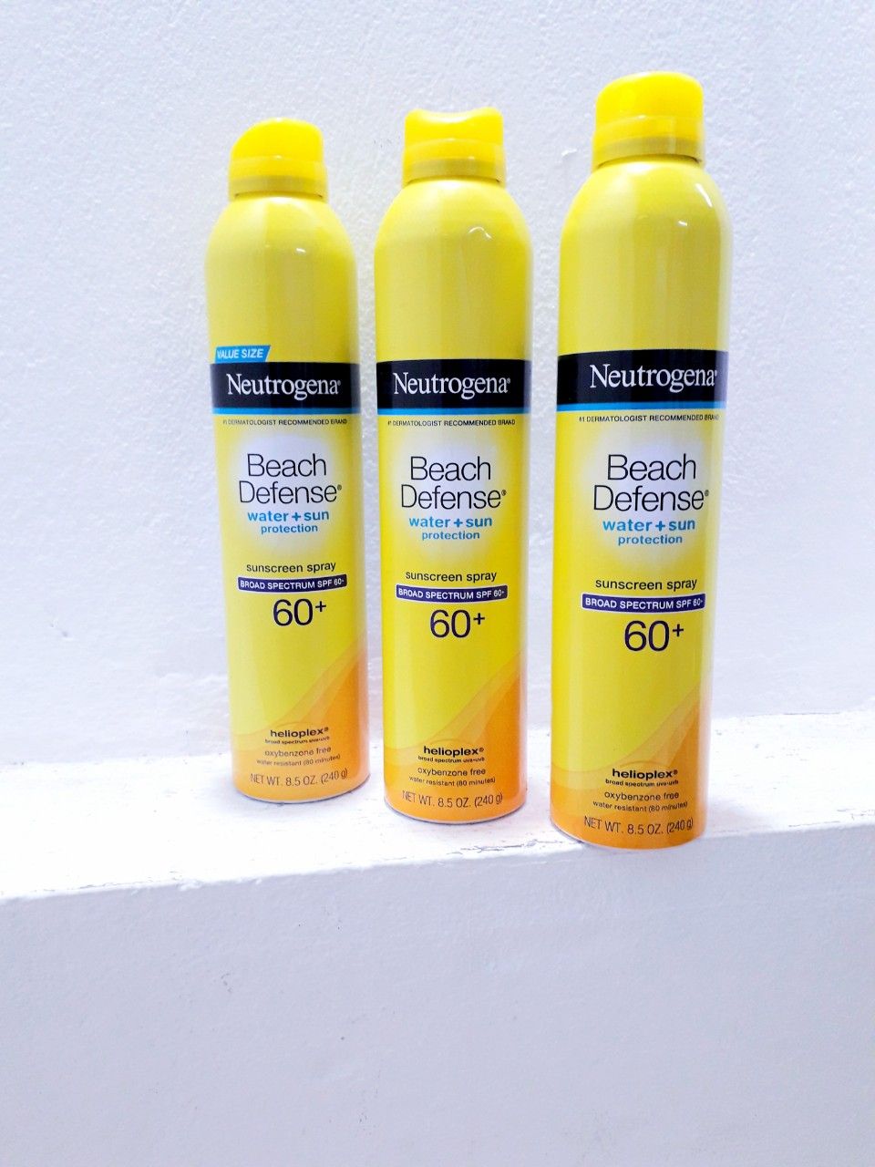 Xịt chống nắng Neutrogena Beach Defence SPF 60+