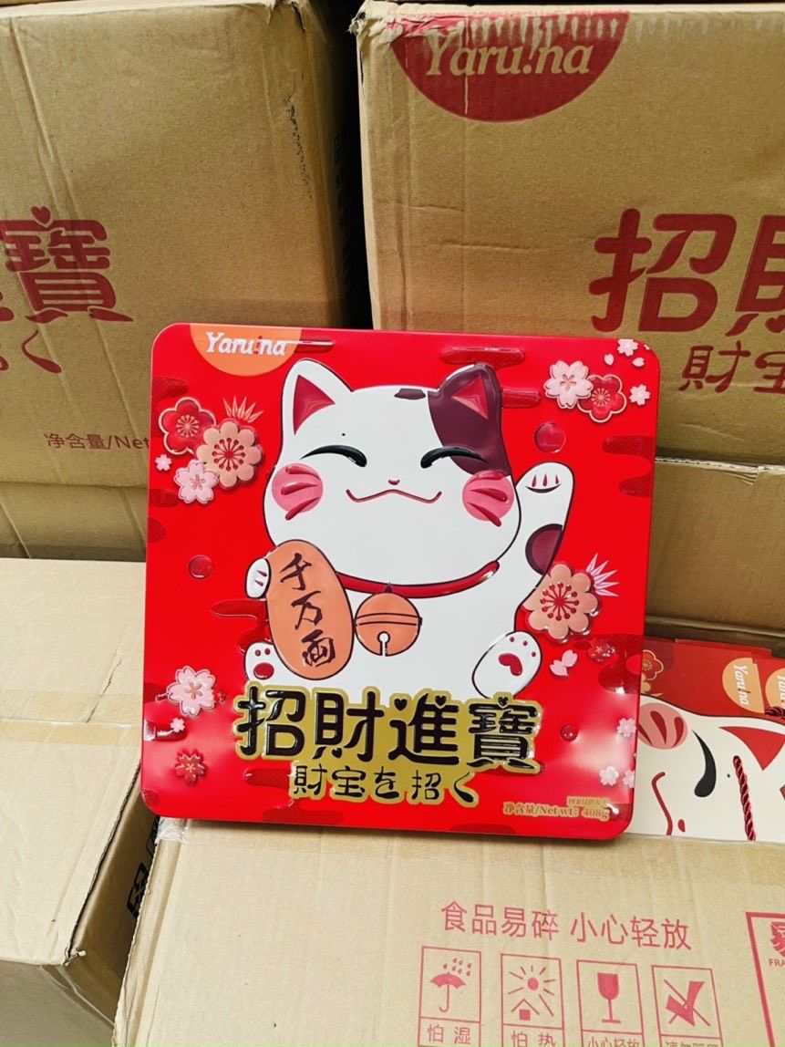 Bánh Yakuna mèo thần tài hộp vuông 408g