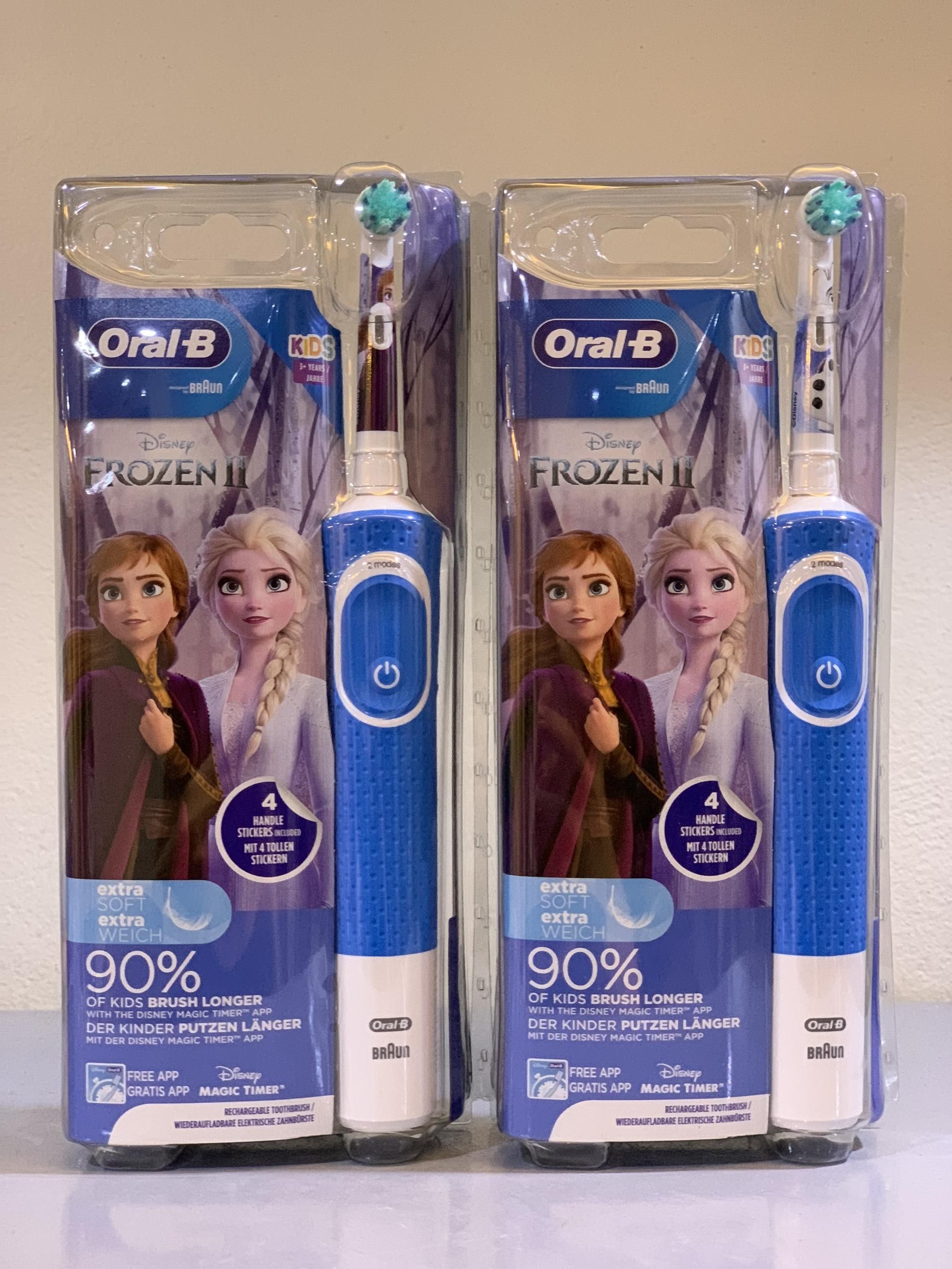 Bàn chải điện Oral-B Frozen cho bé gái từ 3 tuổi Đức