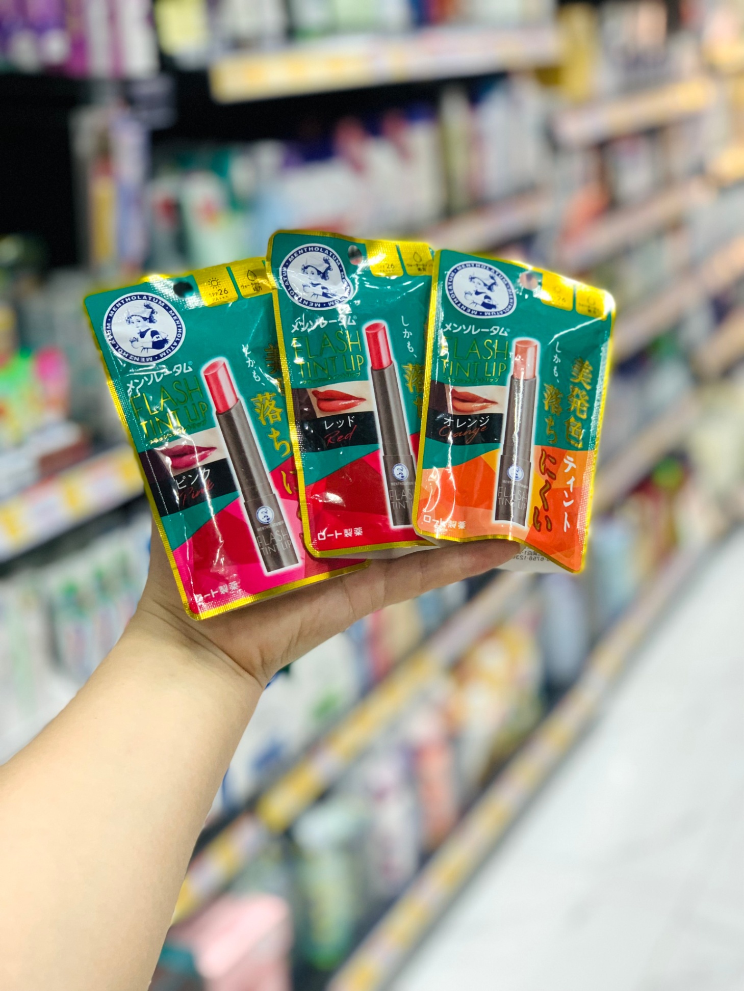 Son dưỡng môi Mentholatum Flash Tint màu hồng