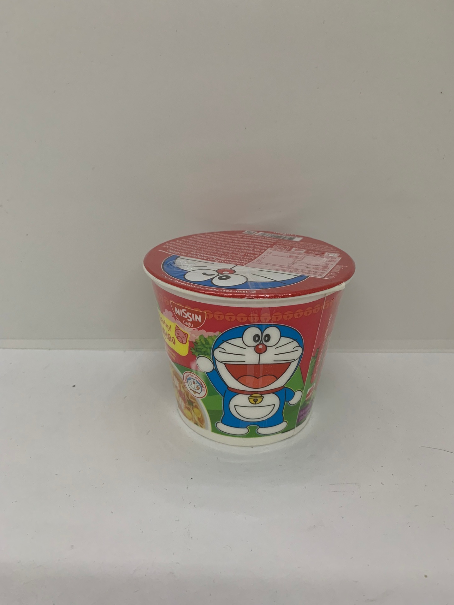 MUA 2 TẶNG 1 Mỳ cốc Doraemon Nissin hình thú vị thịt heo 40g Thái Lan