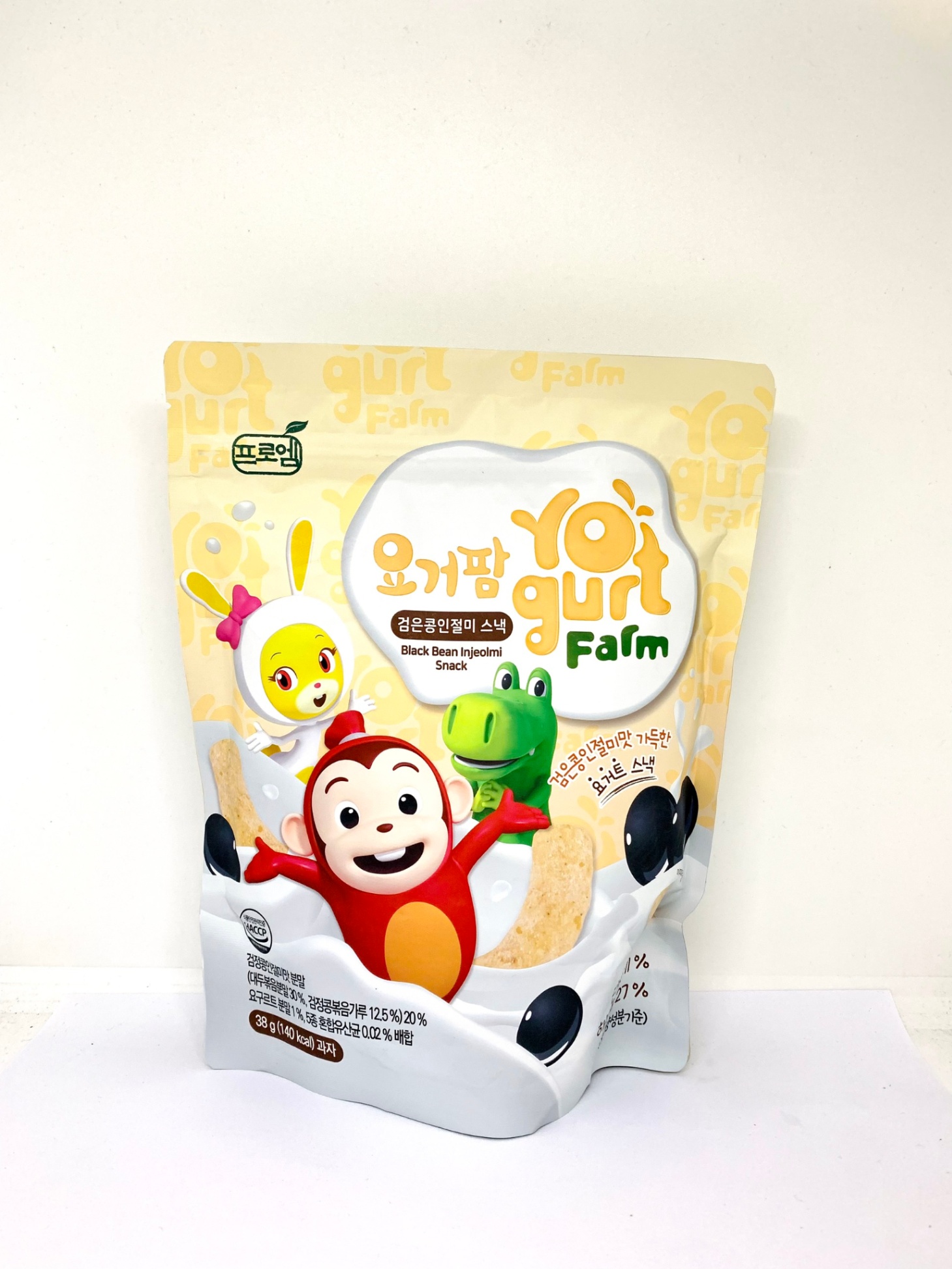 Bánh sữa chua Cocomong Yogurt Farm vị đậu đen (30g)