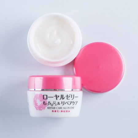 Kem dưỡng phục hồi da chiết xuất sữa ong chúa Ozio Repair Care All in One 75g