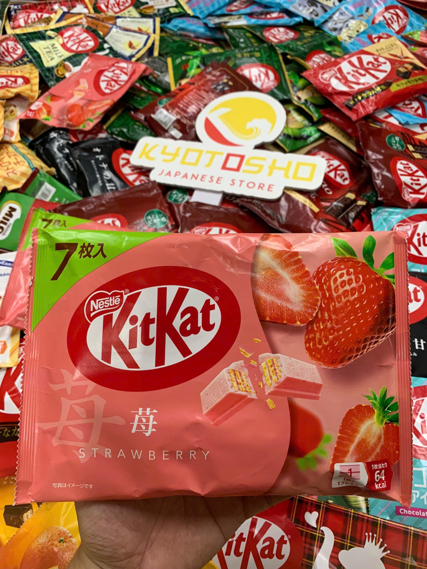 Bánh Kitkat dâu tây Nhật Bản 7 cái