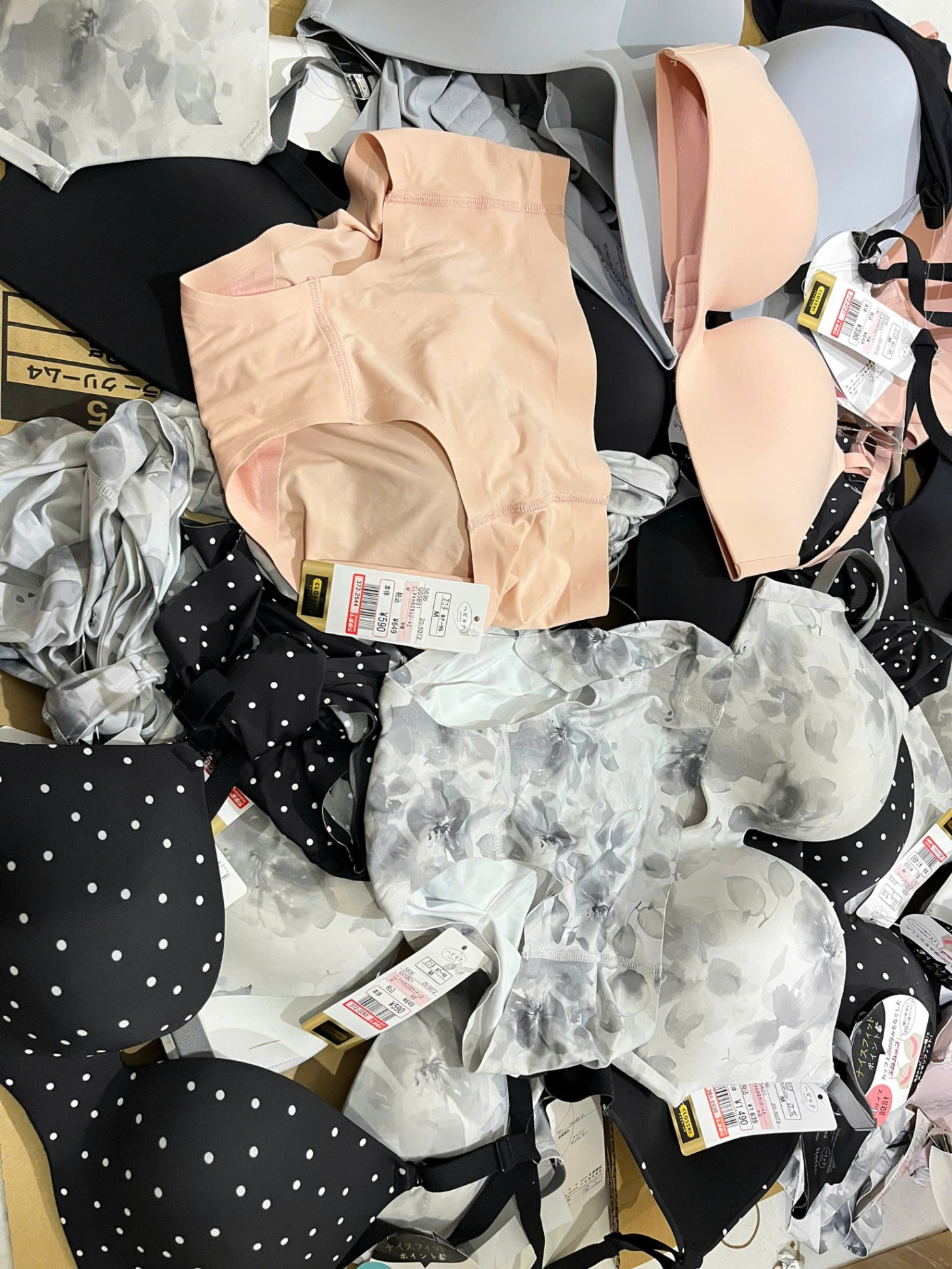Set áo lót và quần lót Closshi Nhật Bản size L