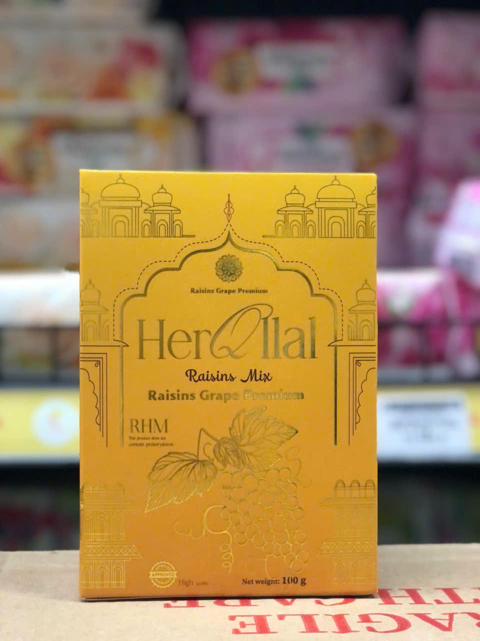 Nho khô Her Allal Raisins Mix hộp vàng 100g