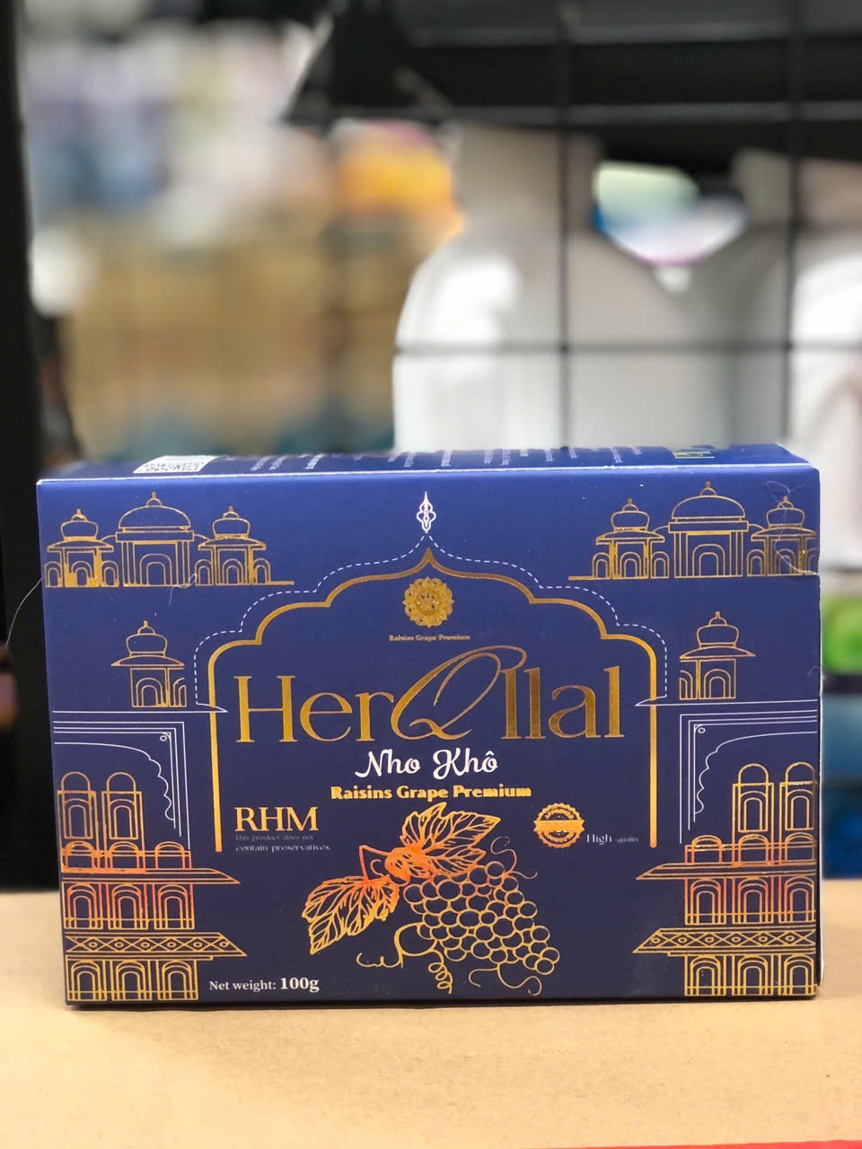 Nho khô Her Allal Raisins Mix hộp xanh 100g