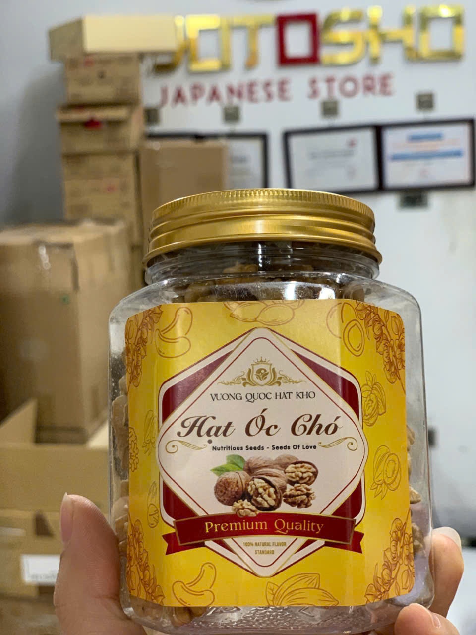 Hạt óc chó vàng hũ 130g Mỹ