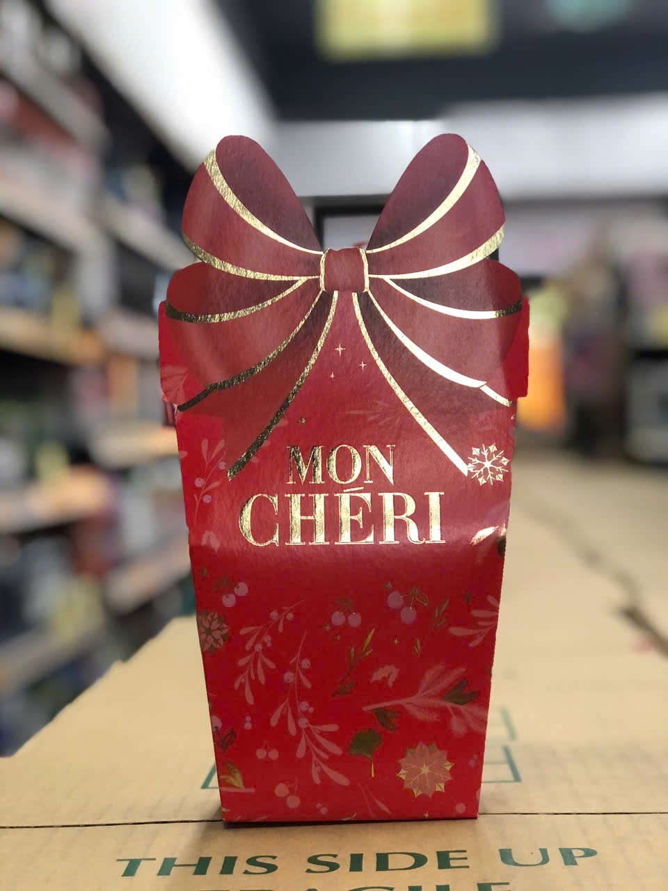 Kẹo socola nhân Mon Cheri hộp nơ 126g