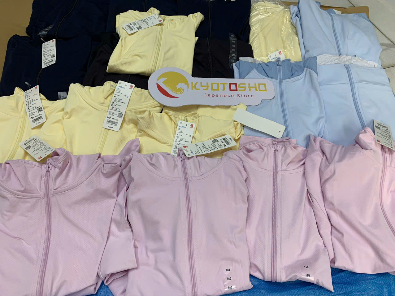 ACN làm mát Uniqlo size 160cm 60 light blue