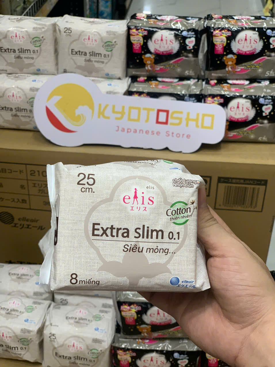 Băng vệ sinh Elis Extra Slim ngày cánh 25cm ( 8 miếng) TX24
