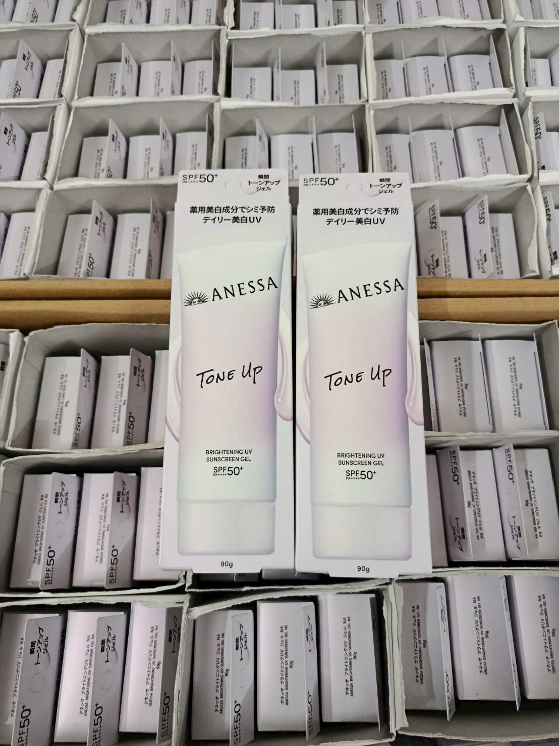 Gel Chống Nắng dưỡng sáng Nâng Tông, hiệu chỉnh sắc da 90g Anessa (Mới) trắng
