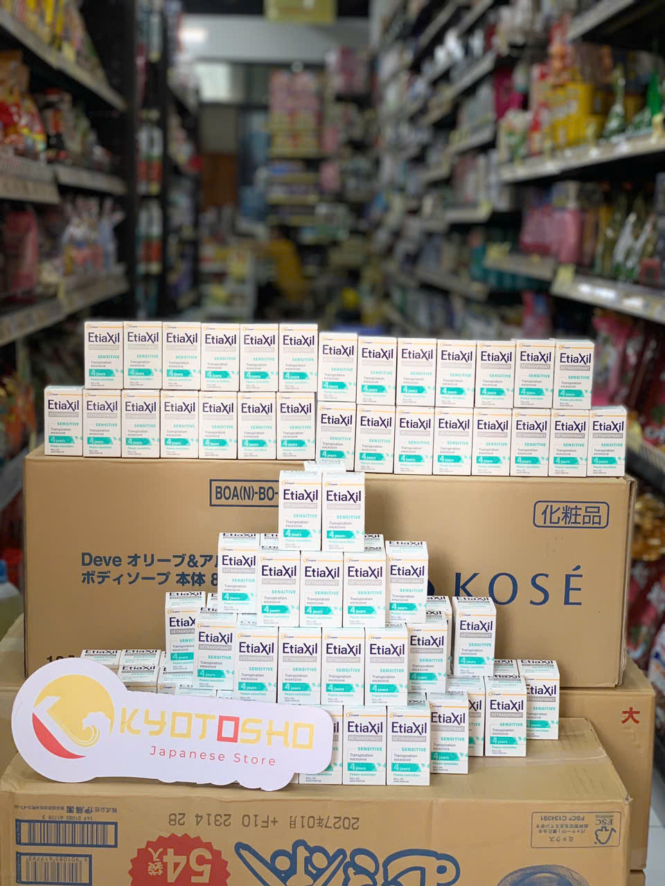 Lăn nách khử mùi Etiaxil 15ml màu xanh MM