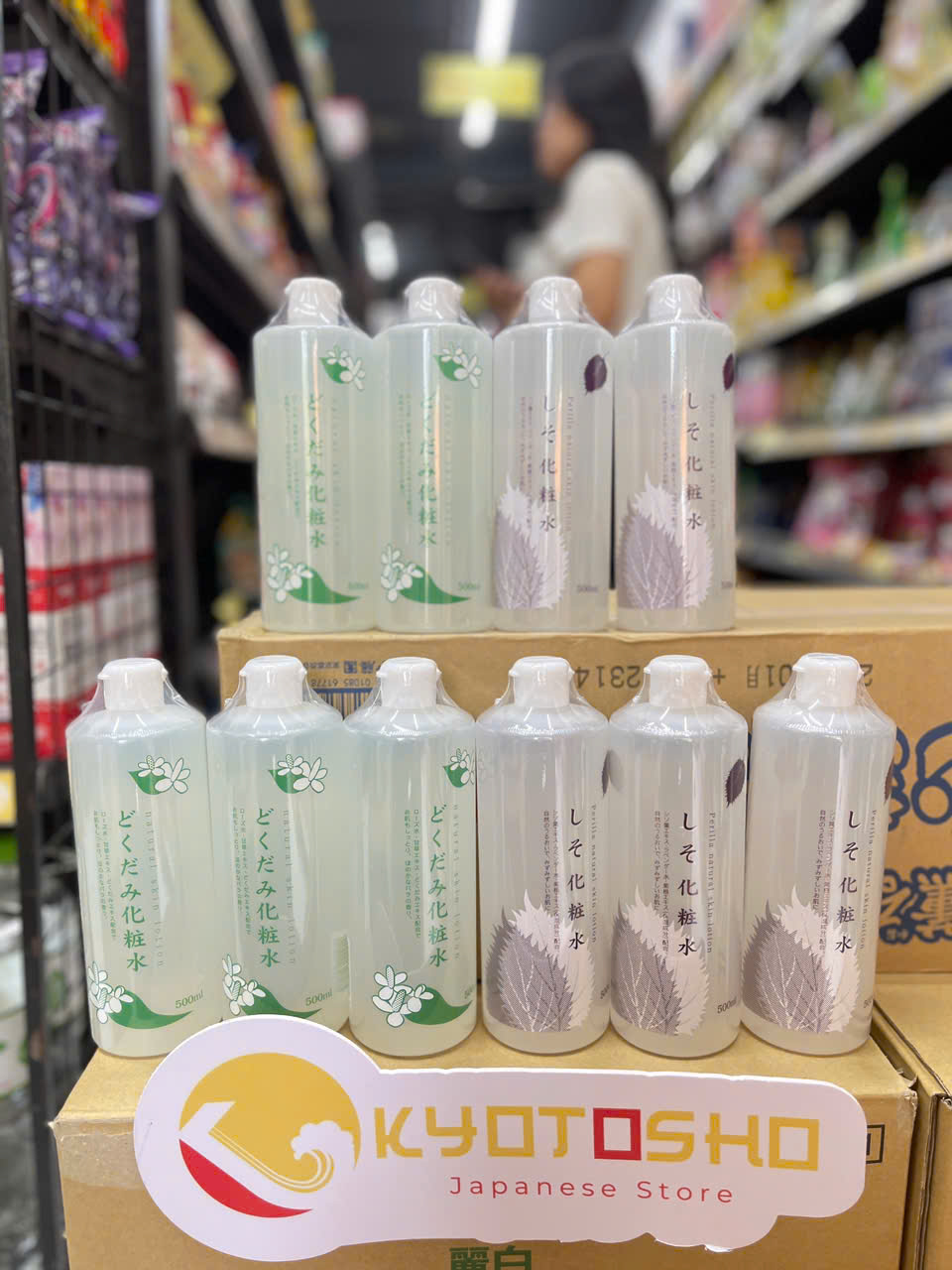 Nước hoa hồng Natural lá diệp cá 500ml xanh (T24)