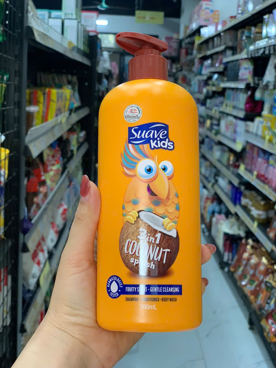 Sữa tắm gội xả toàn thân 3 in 1 Suave Kids hương dừa 700ml