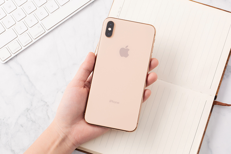 iphone-xs-max-gold-6.jpg