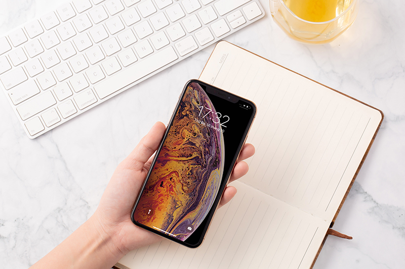 iphone-xs-max-gold-7.jpg