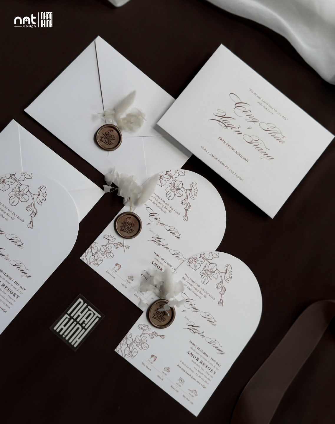 THIỆP CƯỚI HOA LAN BO TRÒN