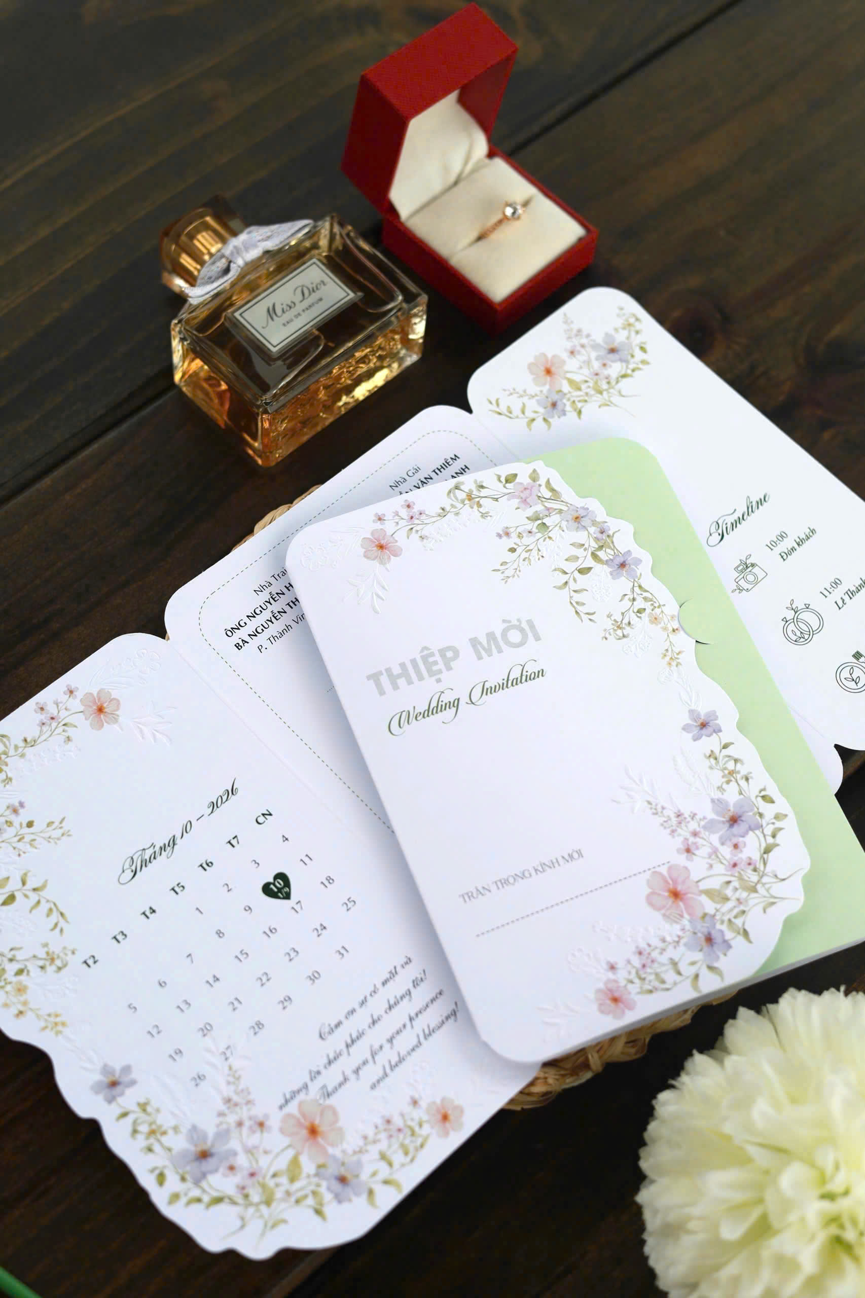 THIEP-CUOI-GAP-3-THUC-NOI-TRANG-XANH-MINT-1.jpg?v=1779782902