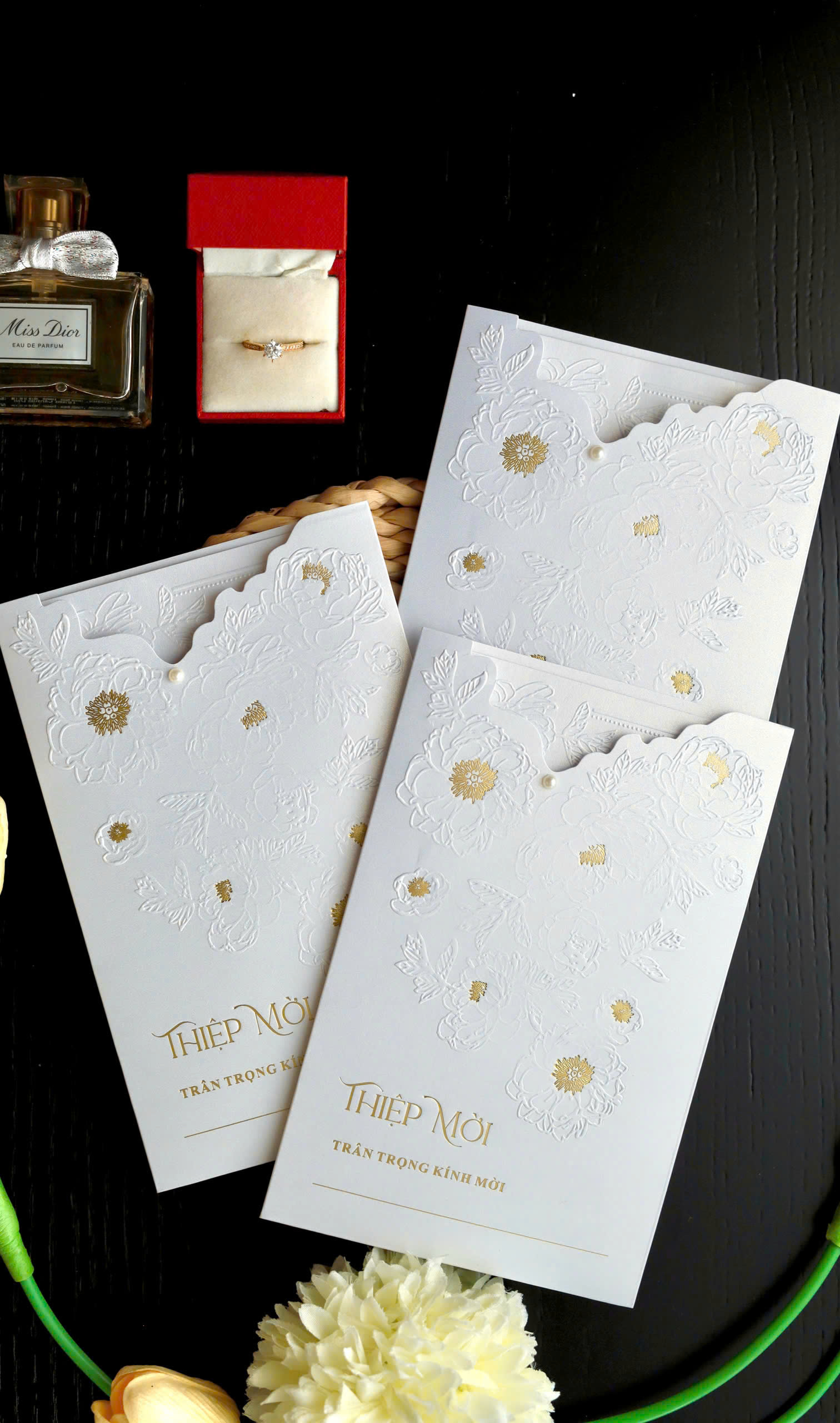 THIEP-CUOI-THUC-NOI-EP-NHU-VANG-2.jpg?v=1781865095
