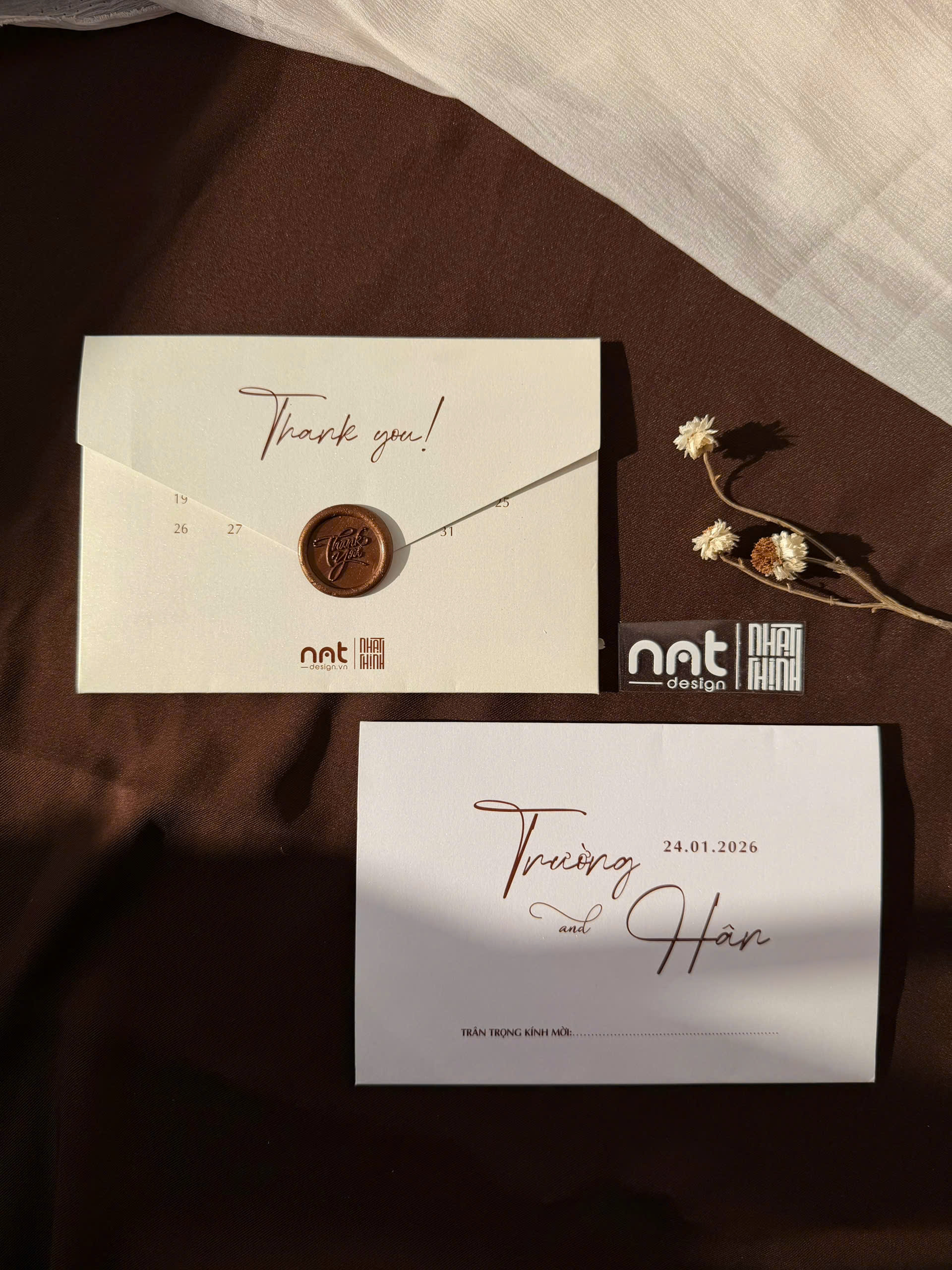 Thiep-Cuoi-Gap-3-Kem-Trang-Nhu-Trang-Trong-1.jpg