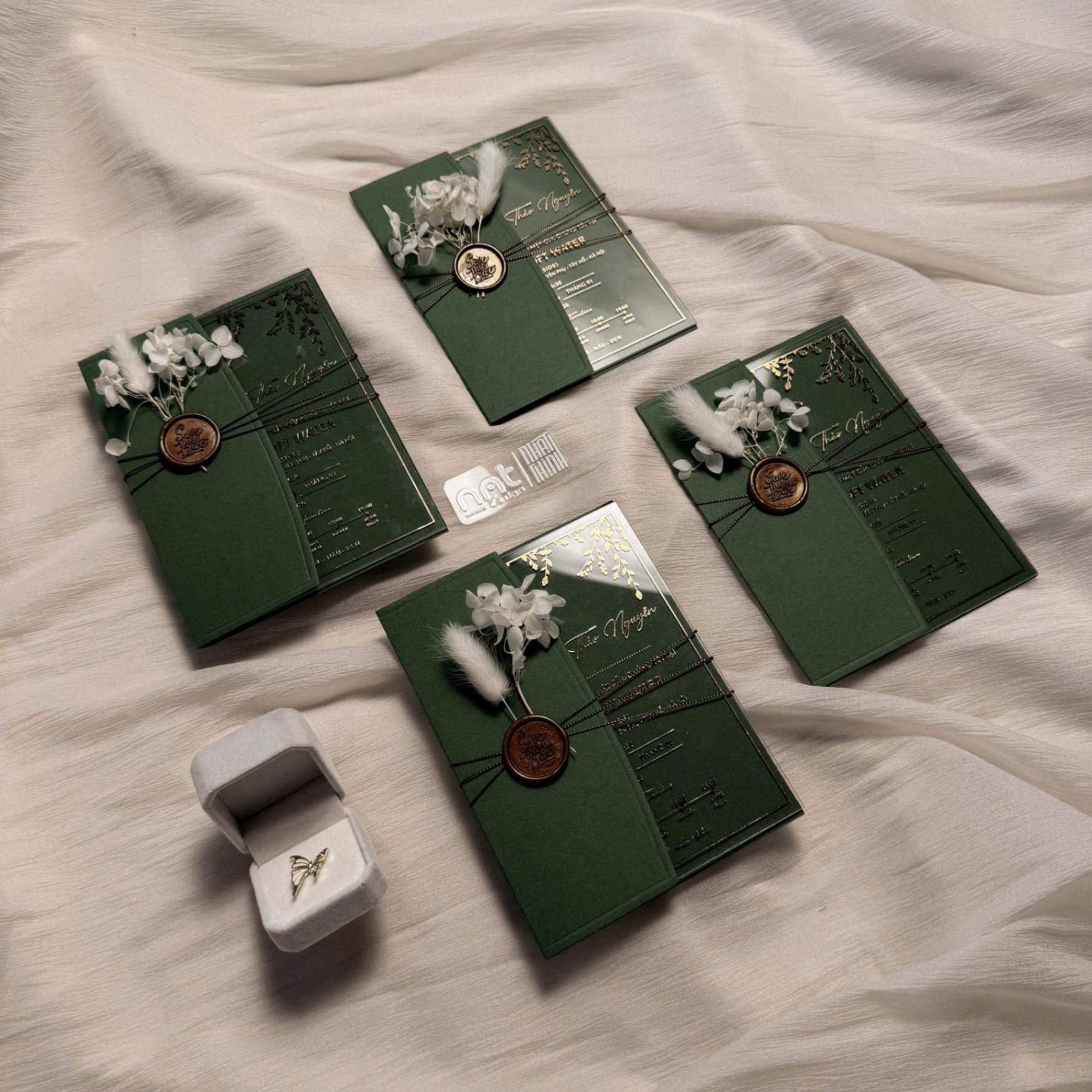Thiep-My-Thuat-Xanh-Mica-Ep-Kim-Sang-Trong_image.png