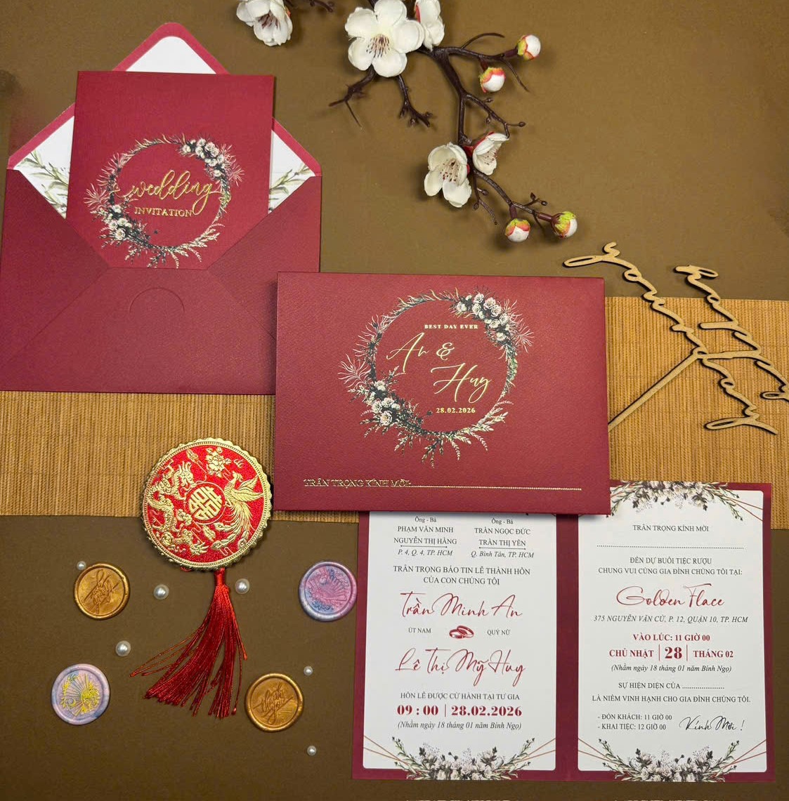 Thiệp cưới Ánh kim giấy thơm 0155