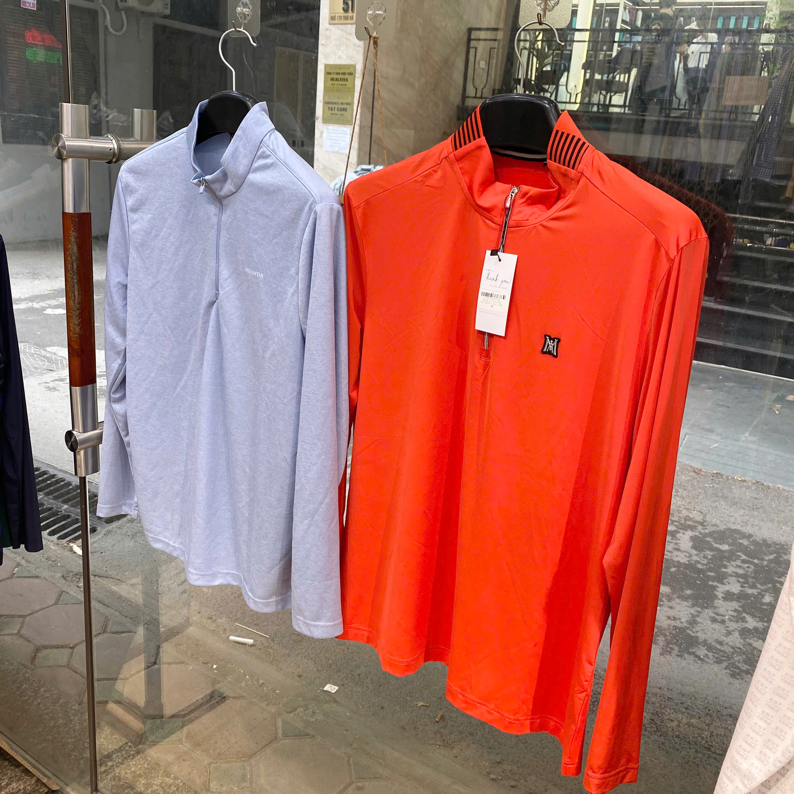 Áo dài tay kéo khóa lẻ 250601