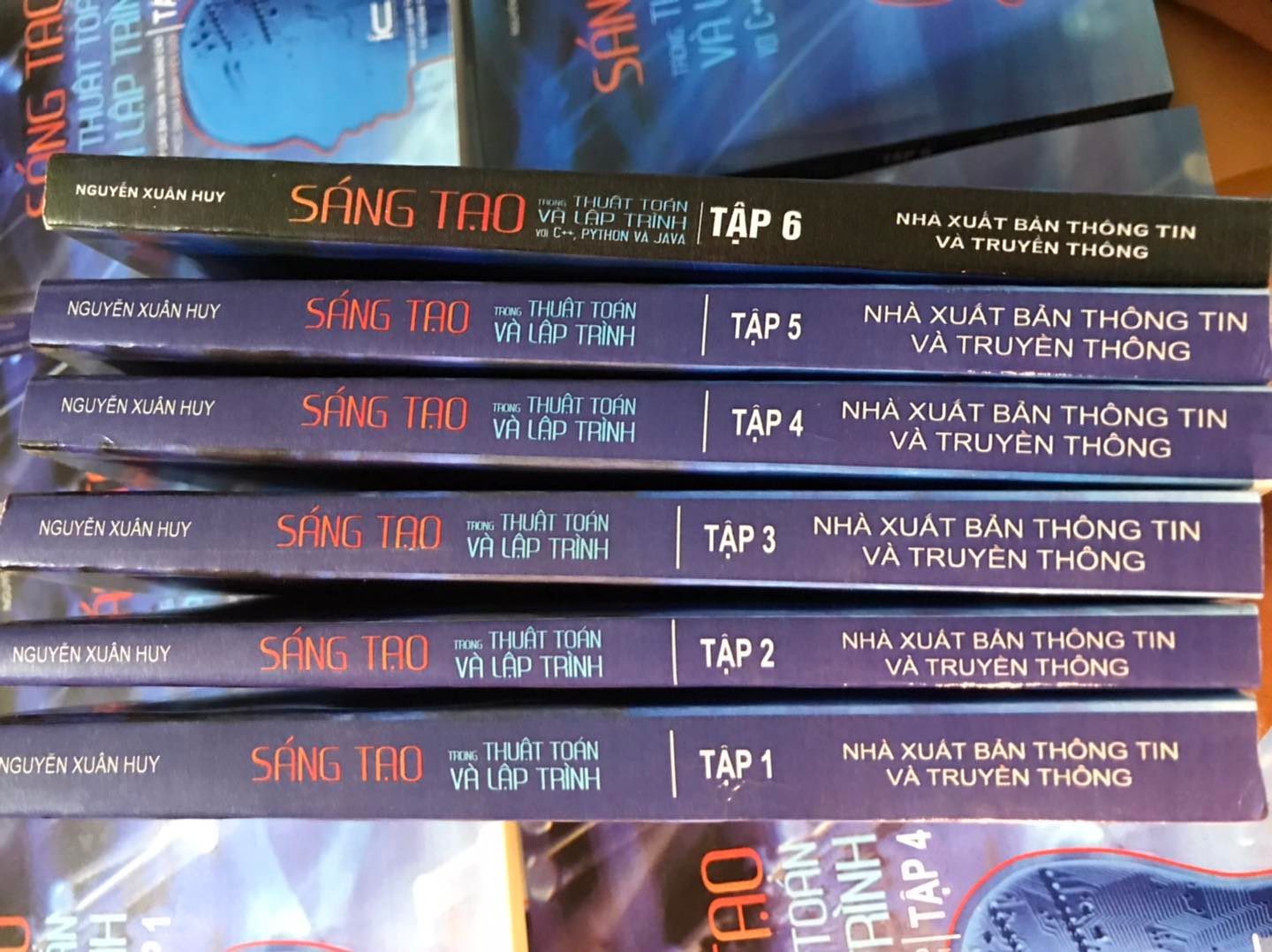 Bộ 6 tập Sách Sáng tạo trong thuật toán và lập trình Nguyễn Xuân Huy (tập 1,2,3,4,5,6)