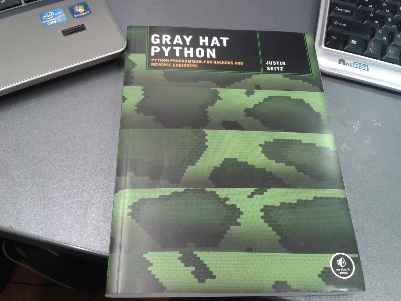 Python Program Top Hat Gray Hat Python: Python Programming for Hackers and Reverse Engineers ...