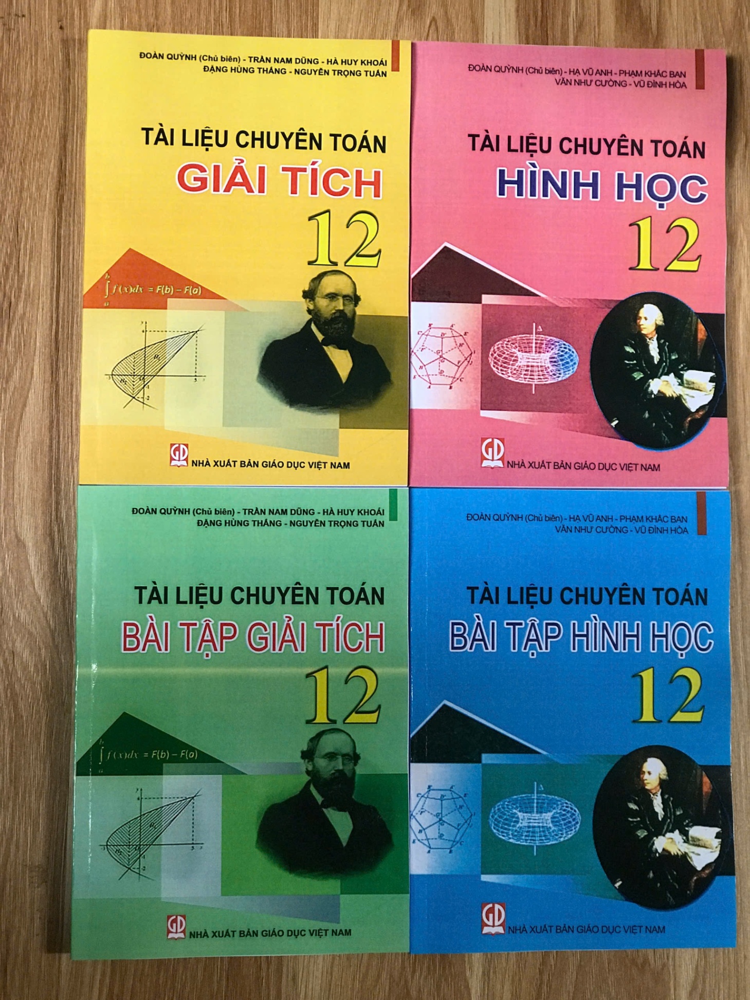 [Sách photo] Combo Tài Liệu Chuyên Toán Lớp 10 - 11 - 12 (Đủ bộ 12 cuốn SGK + SBT)