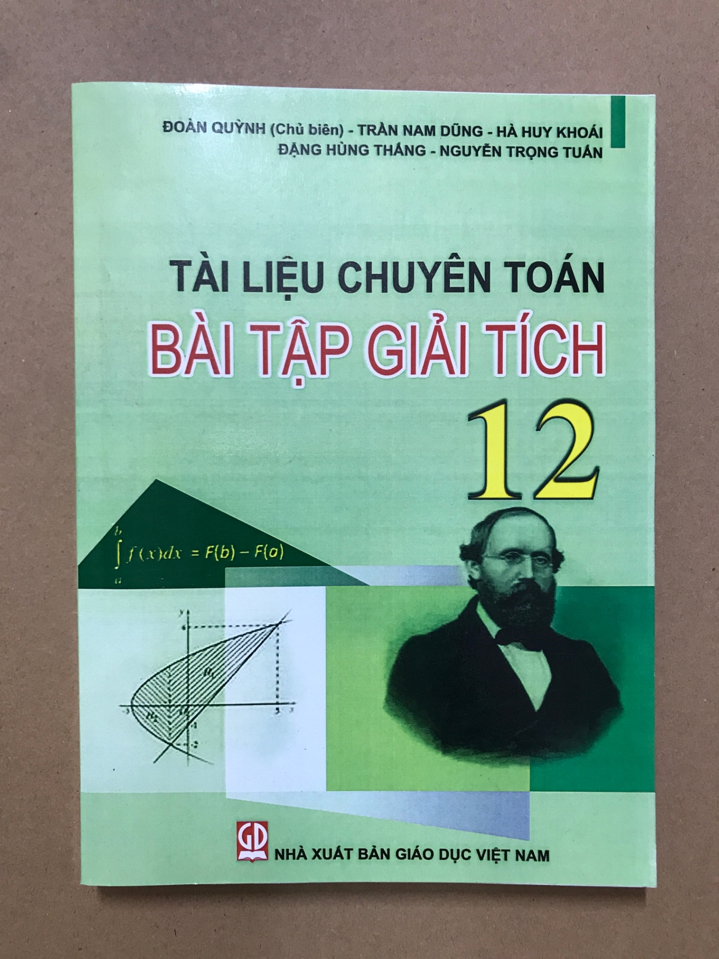 Tài liệu chuyên toán Bài tập Giải tích 12 -Đoàn Quỳnh -A5