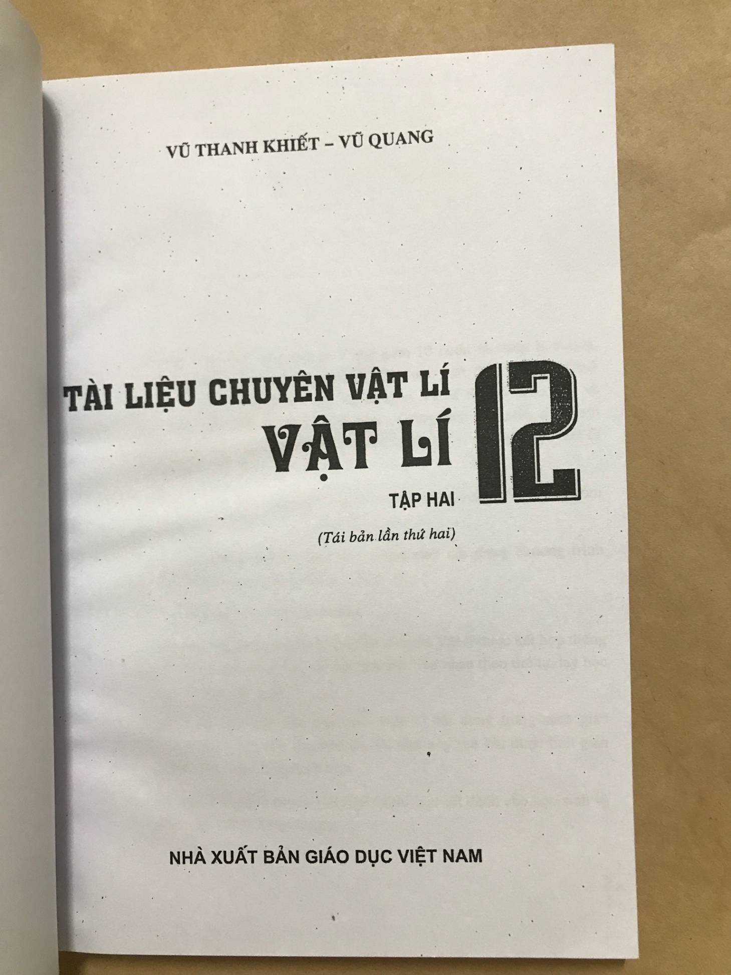 Tài liệu chuyên vật lí 12 tập 2 - Vũ Quang, Vũ Thanh Khiết